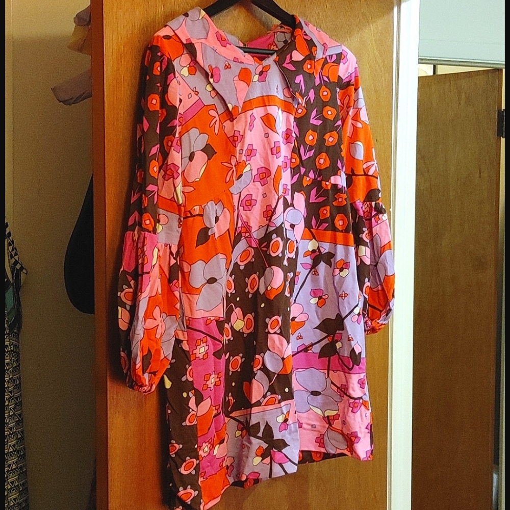 Vintage Pucci-esque long-sleeved mini dress szM